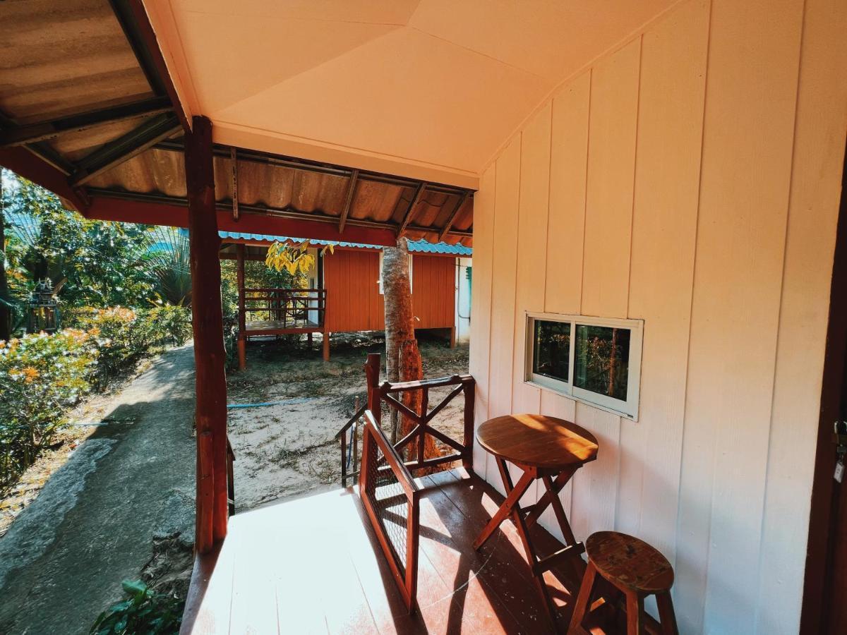 Lonely Groove Hotel Koh Chang Exterior photo